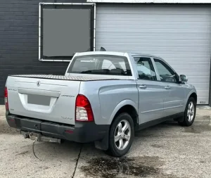 120 Taksitle 4x4 Pikap