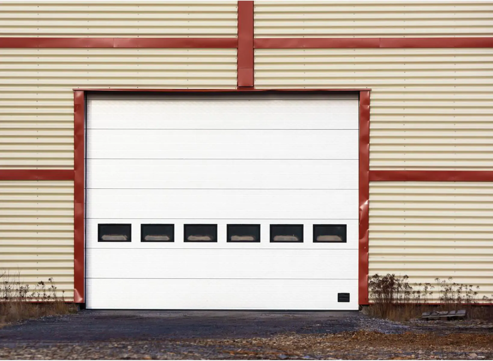 Endüstriyel Kapı Sistemlerinde Yedek Parça Güvencesi: Focus Kapı Online Satış